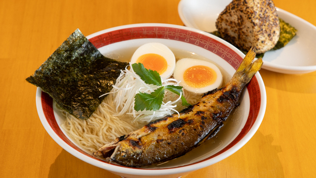 成城青果、日陰、鮎ラーメン+虎ノ門横丁店